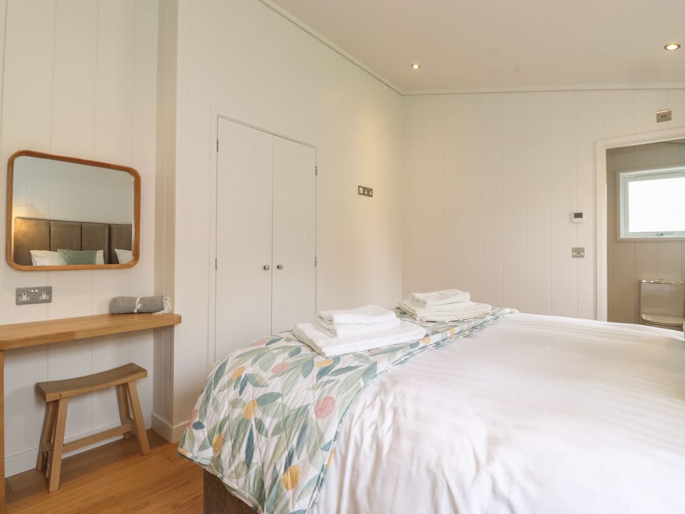 Cottage | 2 bedrooms, individually decorated, individually furnished, free WiFi