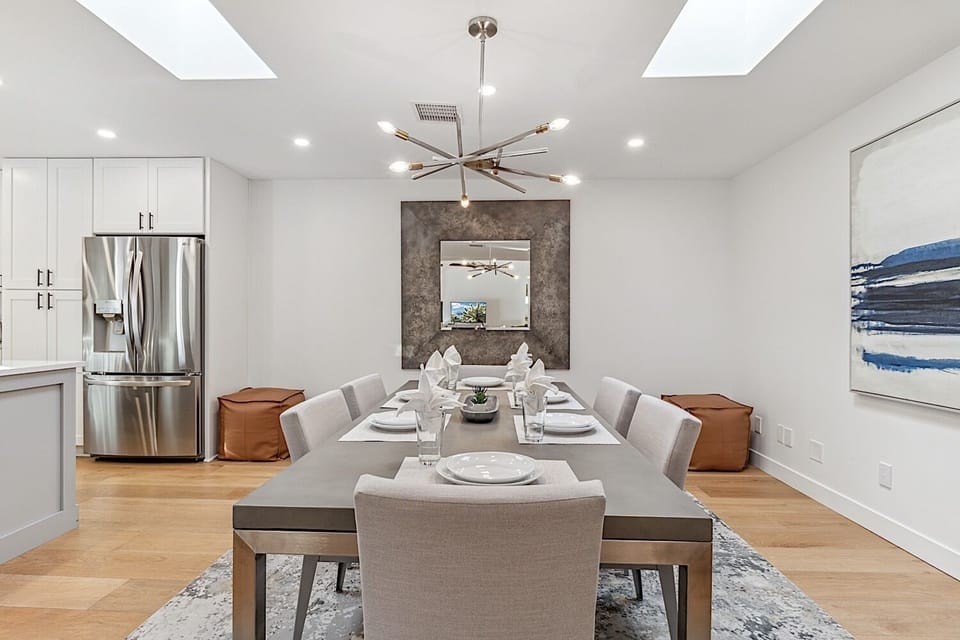 Dining room table seats 6