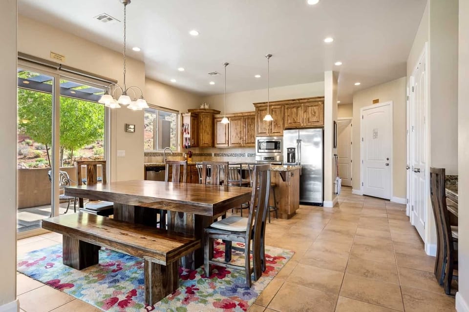 Townhome, 3 Bedrooms | Private kitchen | Coffee/tea maker, fridge, oven, toaster