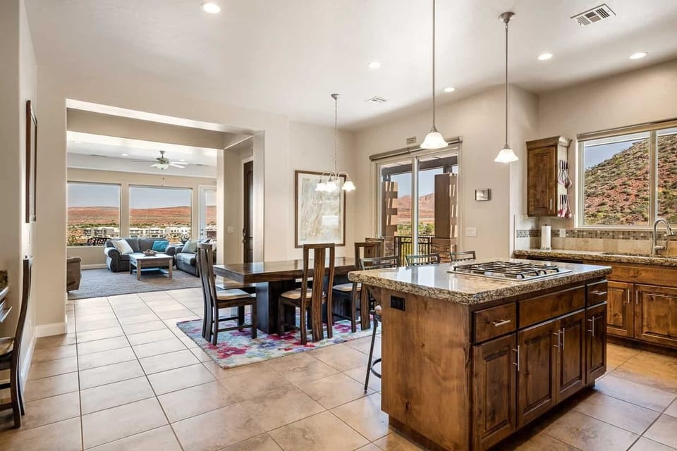 Townhome, 3 Bedrooms | Private kitchen | Coffee/tea maker, fridge, oven, toaster