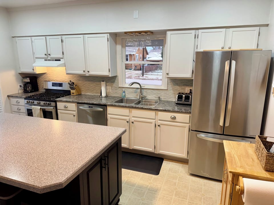 Fully stocked Kitchen 
