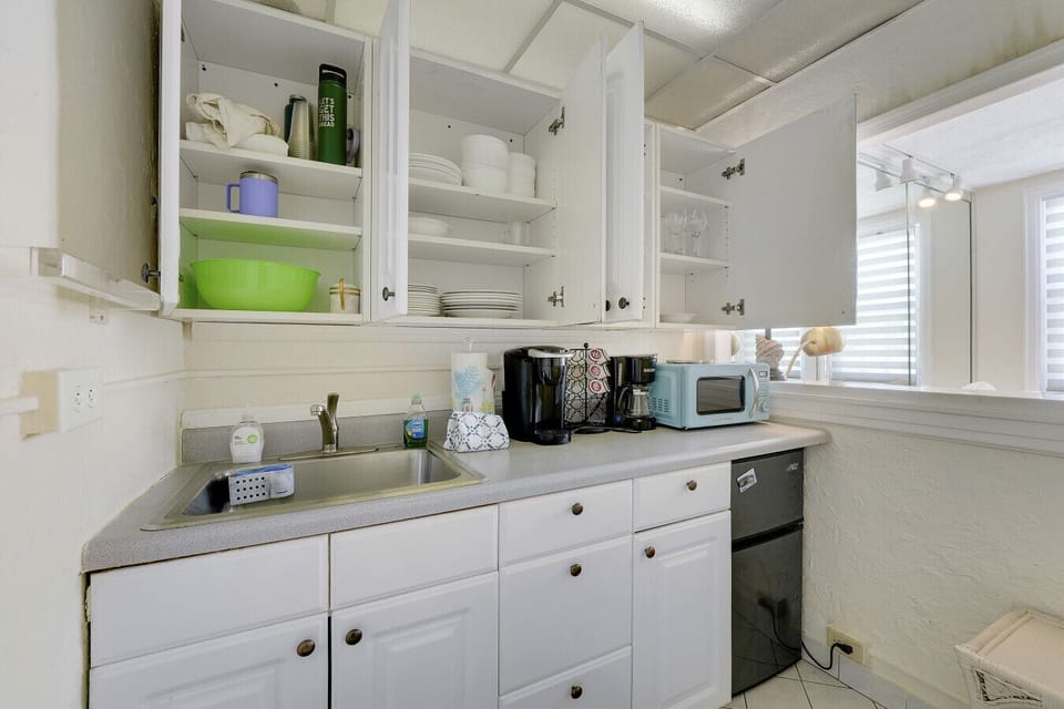 Kitchenette