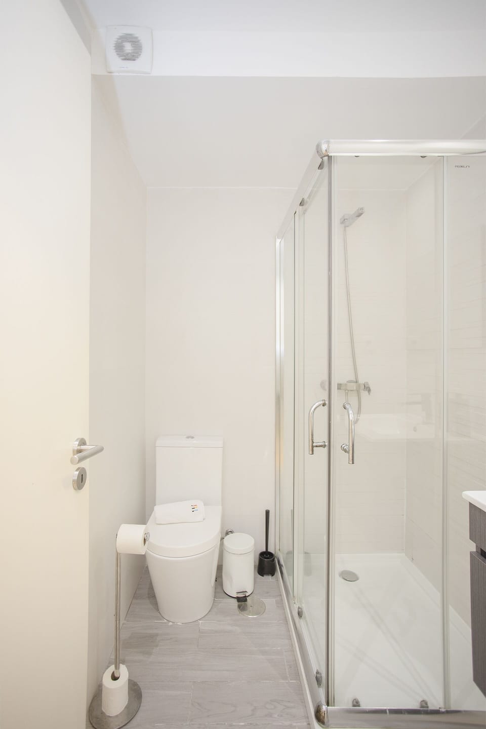 Liiiving in Porto-Secret Grove Mezzanine Apartment in Porto