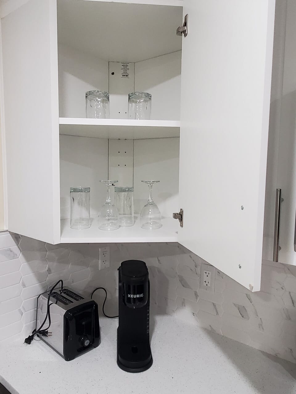 Wine Glasses, Bread Maker & Coffee Maker