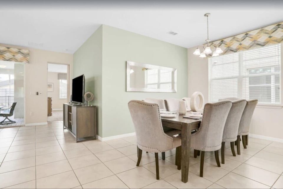 Diningtable