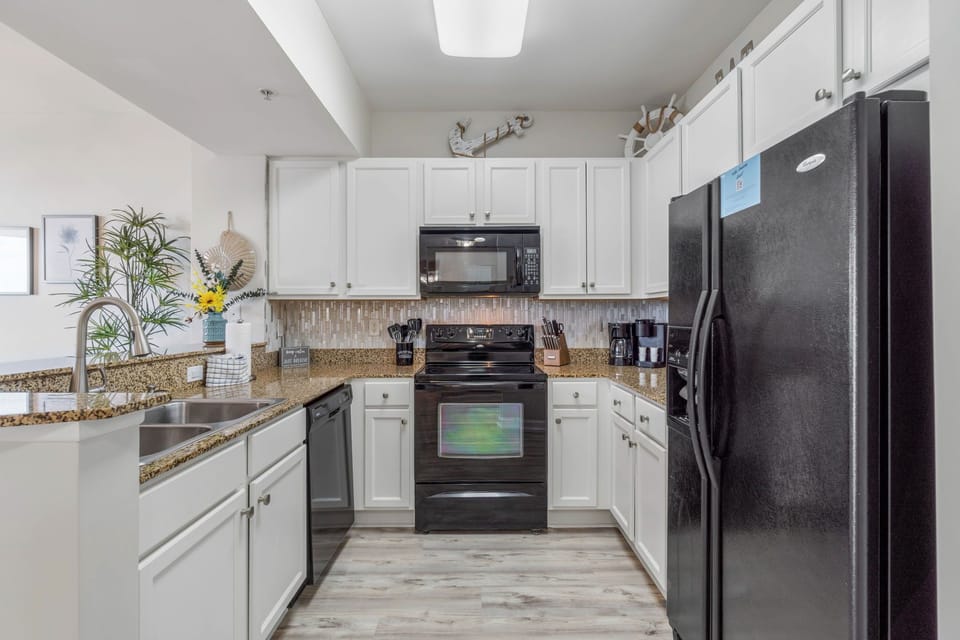 Renovated home, granite counter tops, all the comforts of home!