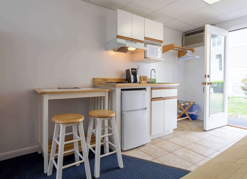 Deluxe Room Two Doubles | Private kitchenette | Coffee/tea maker
