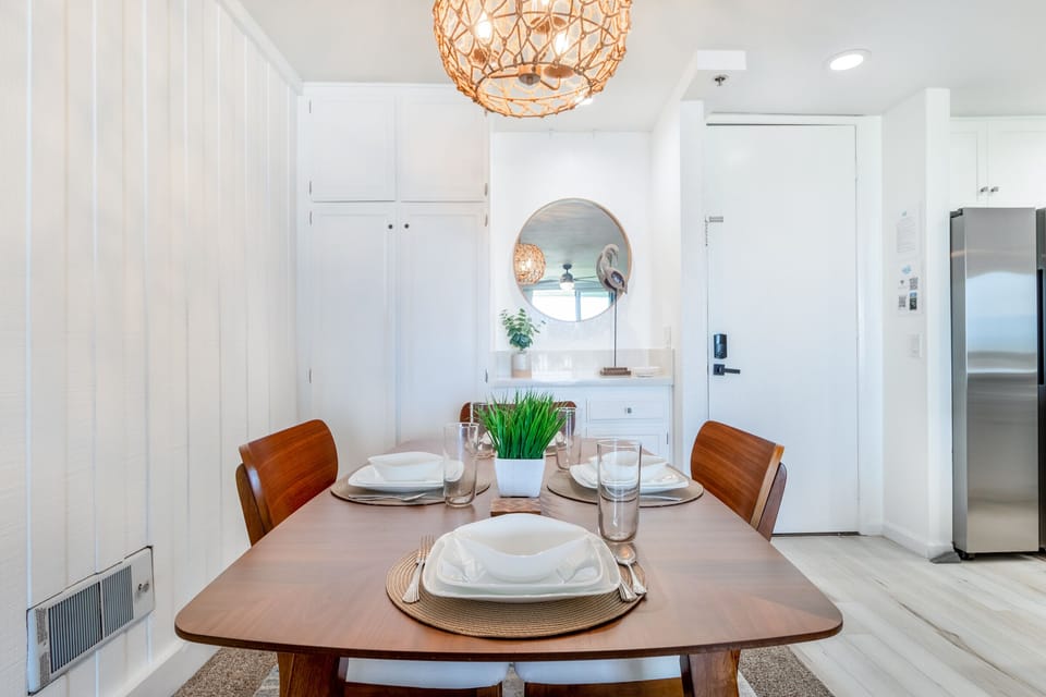 Dining area for 4