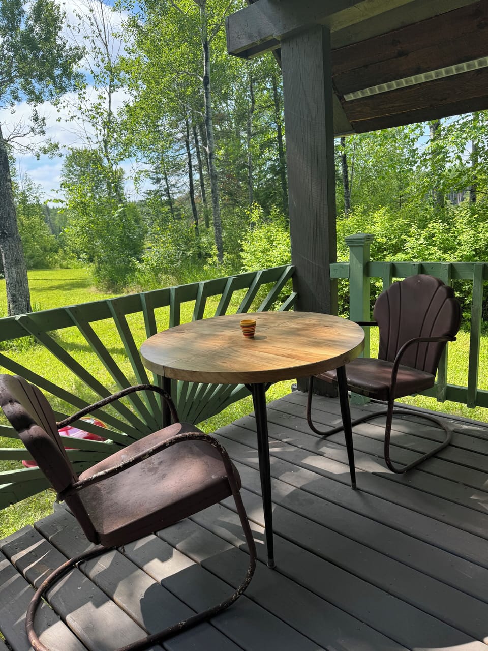 Outdoor dining available