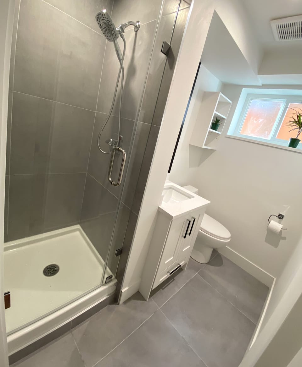 4-piece bathroom
