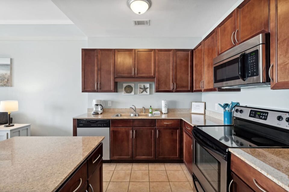 Fully stocked kitchen