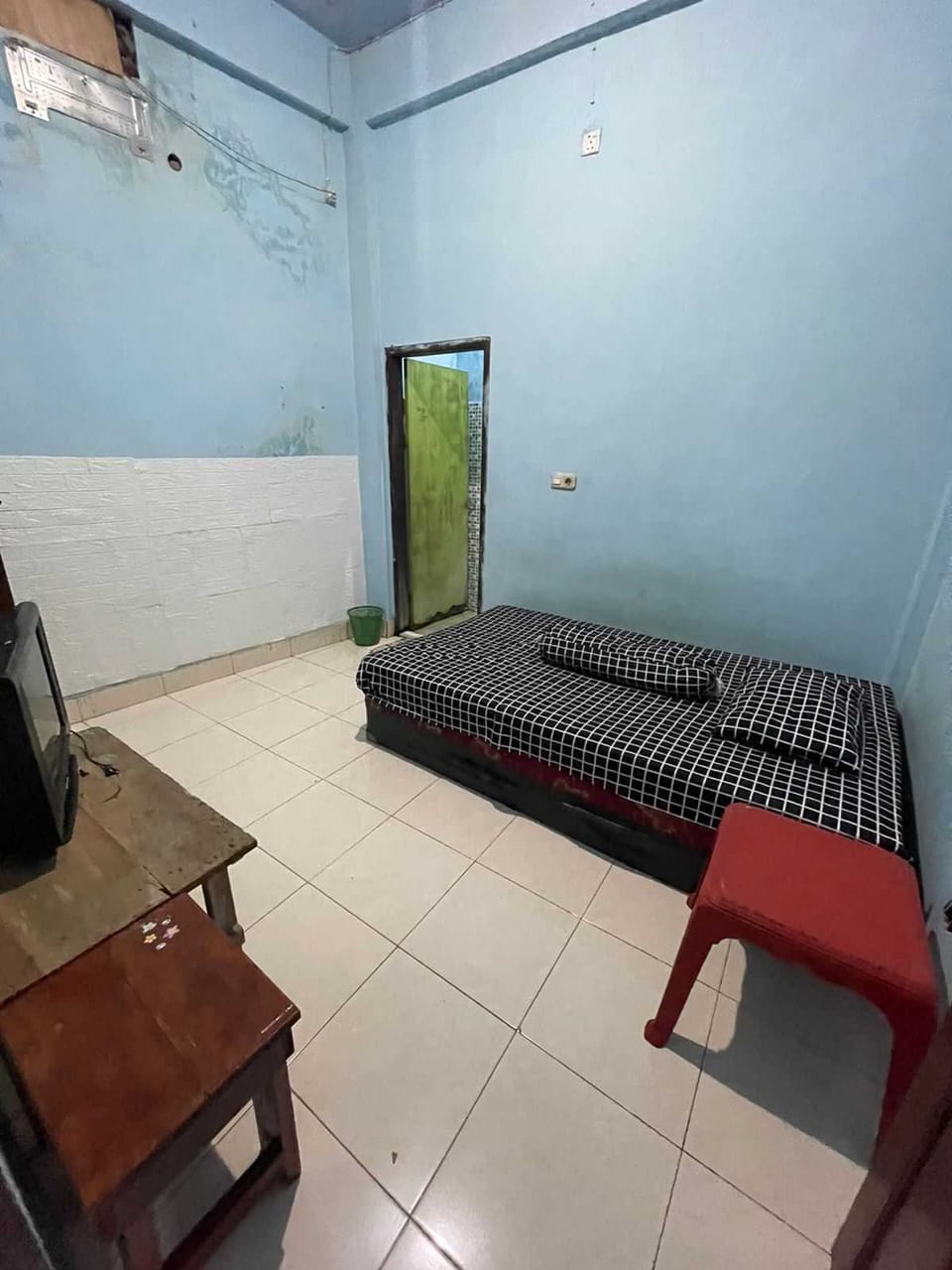 Deluxe Double Room | Laptop workspace, WiFi (free), bed sheets