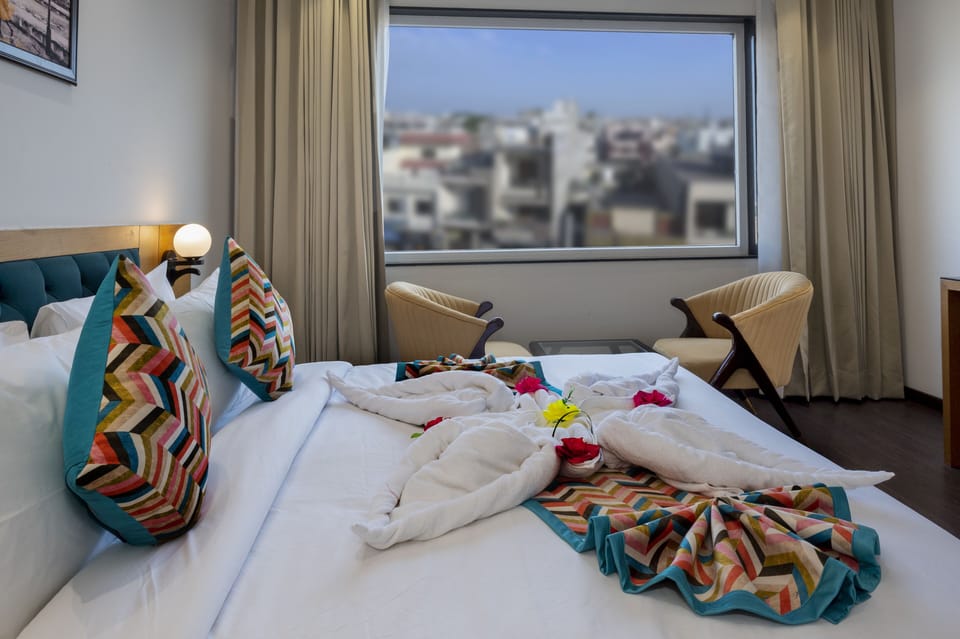 Executive Double Room | Premium bedding, down comforters, memory foam beds, minibar