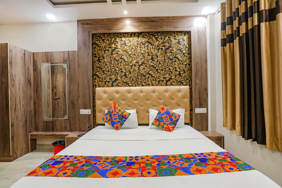 Deluxe Room | Premium bedding, in-room safe, desk, free WiFi