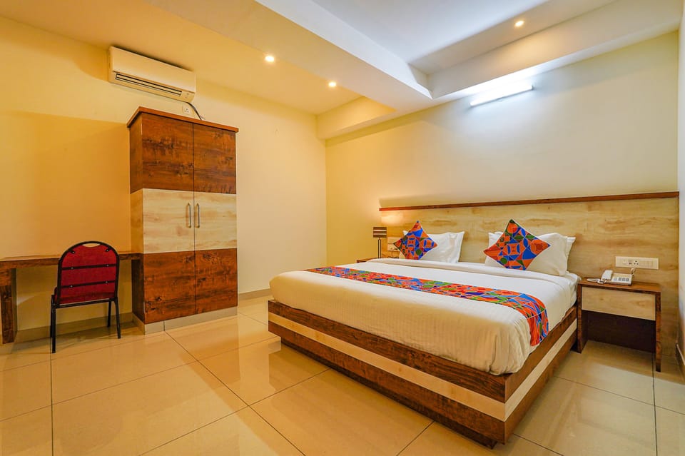 Deluxe Room | Premium bedding, in-room safe, desk, free WiFi