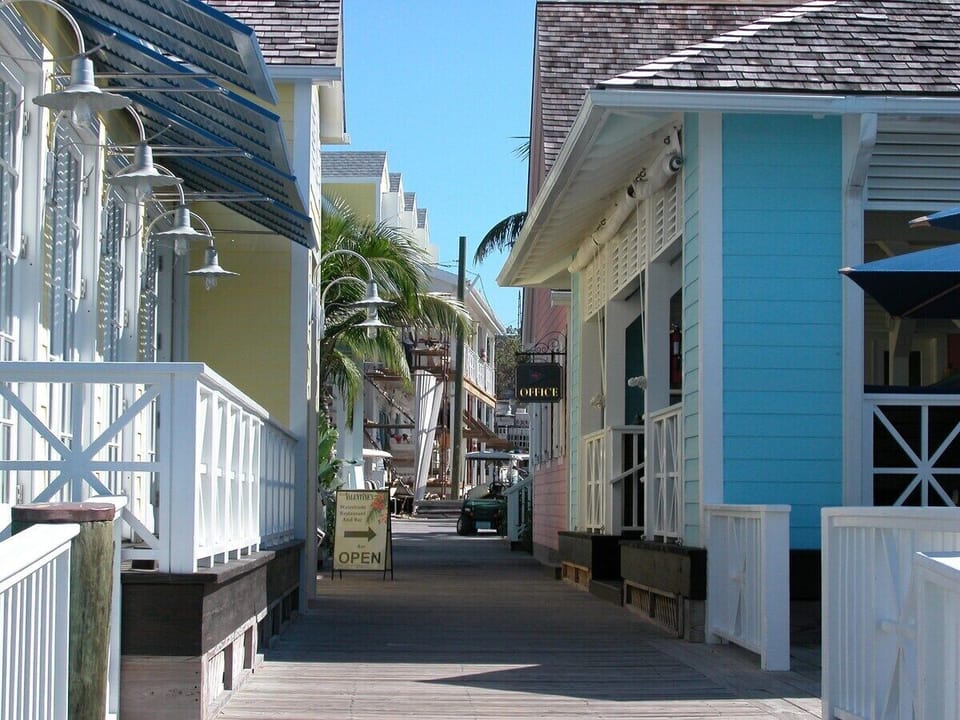 Visit Valentine's Marina