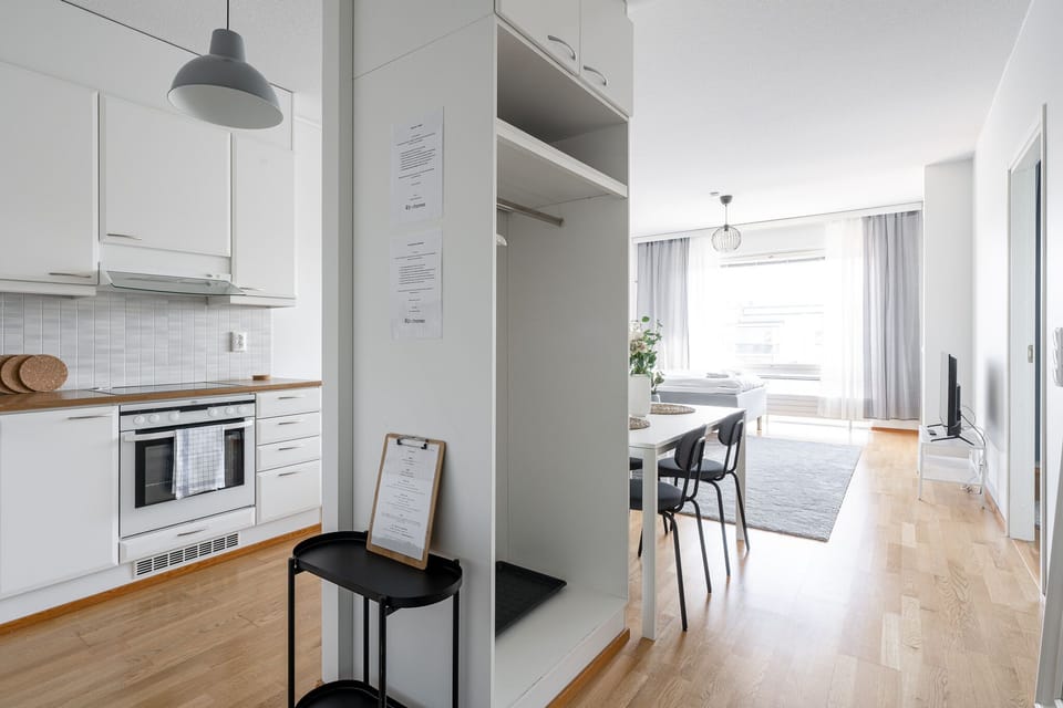 Premium Apartment | Private kitchen | Full-size fridge, microwave, oven, stovetop