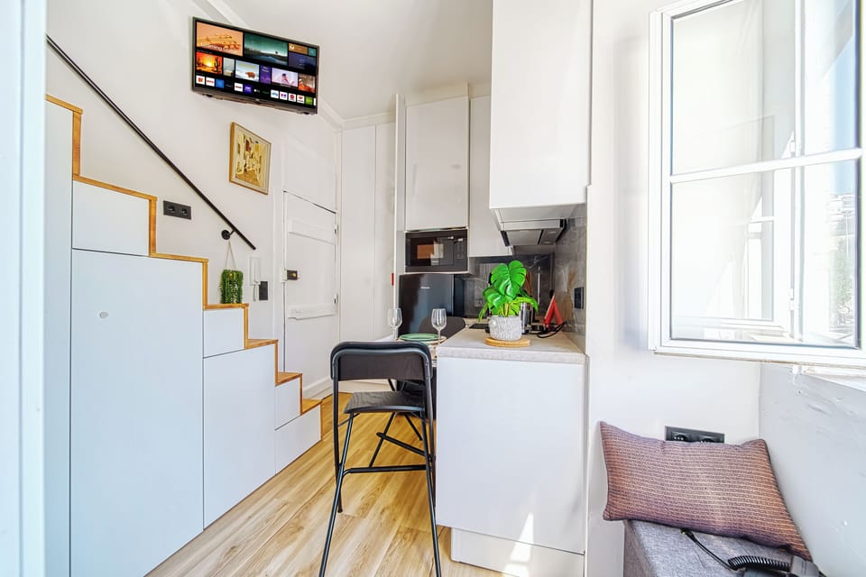 Pull out dinner table so you can enjoy your meals meanwhile watching TV.
