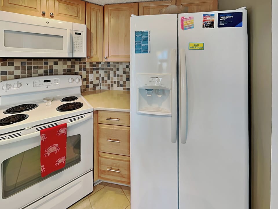 Full Size Kitchen