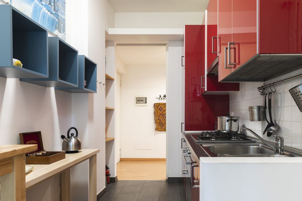 Comfort Apartment | Private kitchen | Fridge, oven, stovetop, electric kettle