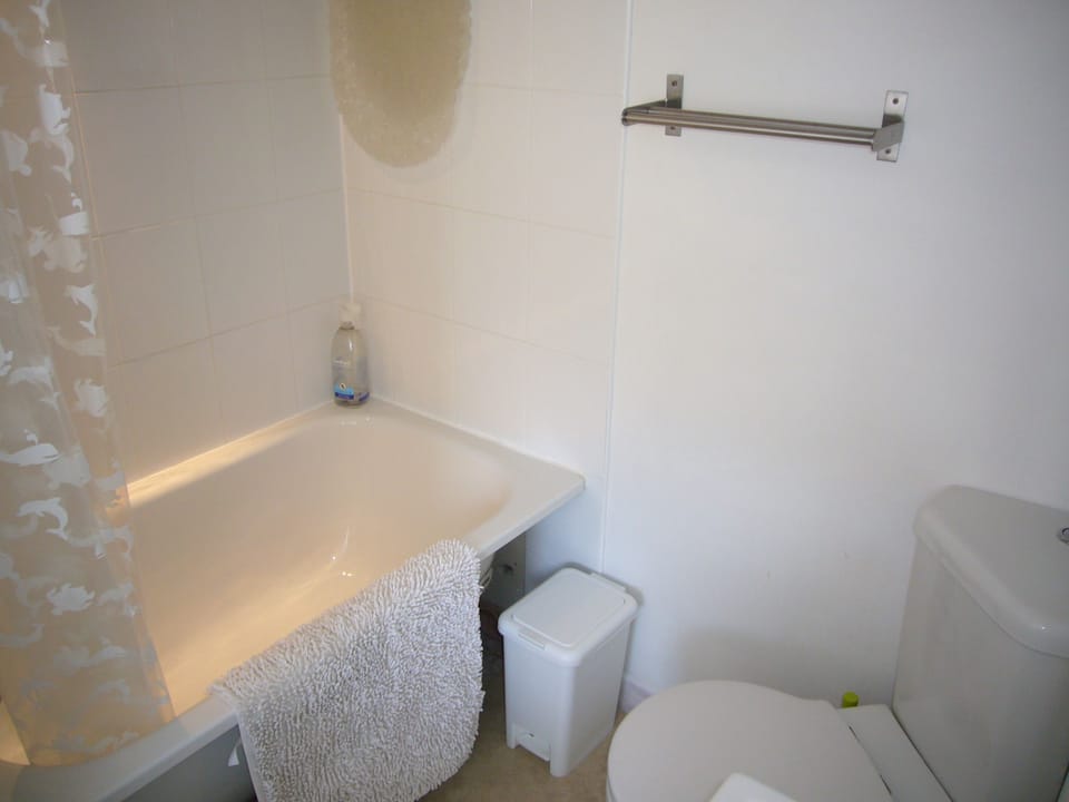 Bedroom 1 en-suite