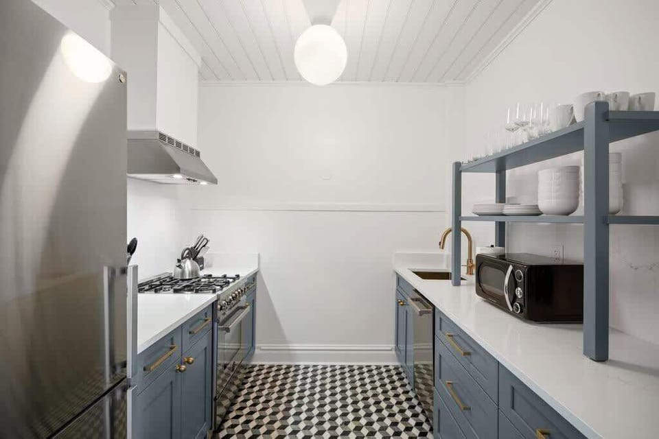 Upgraded Stainless Steel Kitchen with Gas Stove