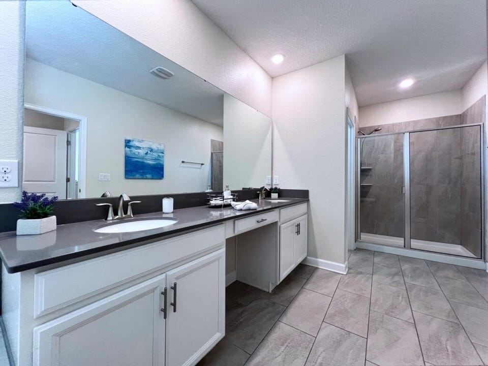 5 Bed 5 Bath South Facing Pool Home Storey Lake 5 Bedroom Home by RedAwning House in Kissimmee