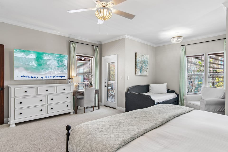 Large master bedroom