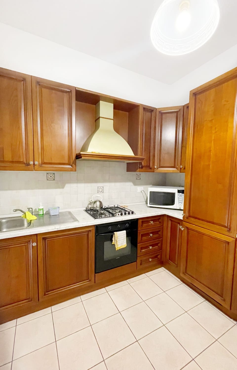 Electric kettle, toaster, freezer