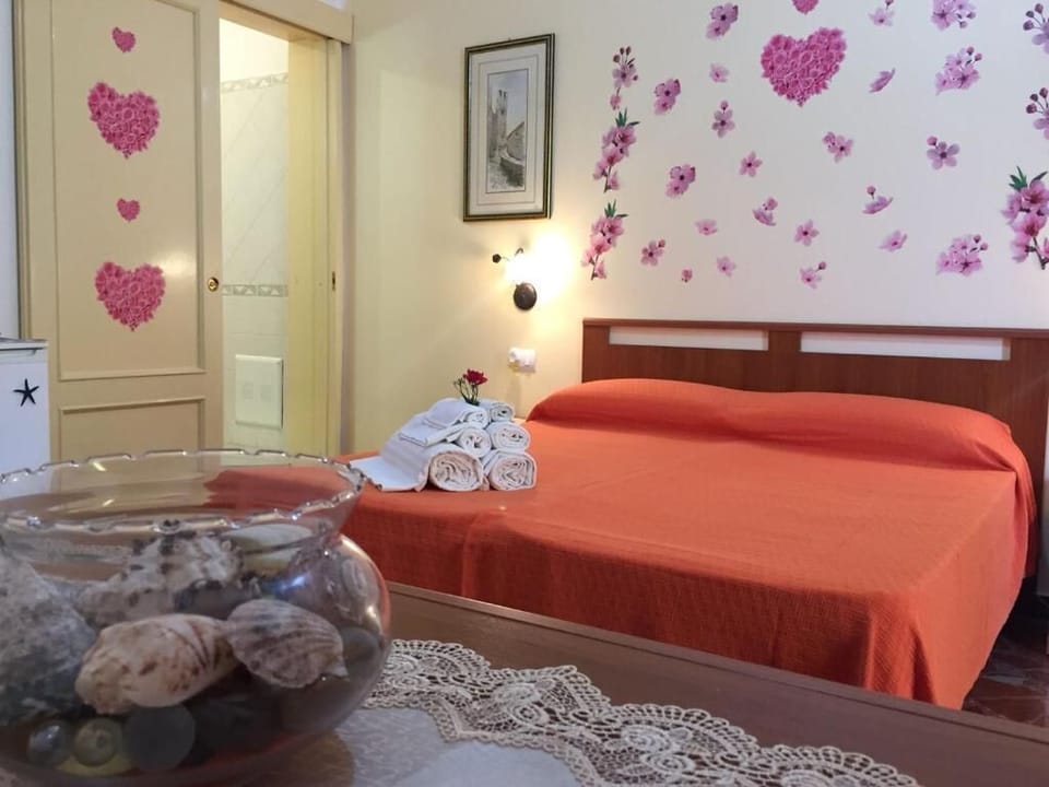 Superior Double Room | Desk, free WiFi