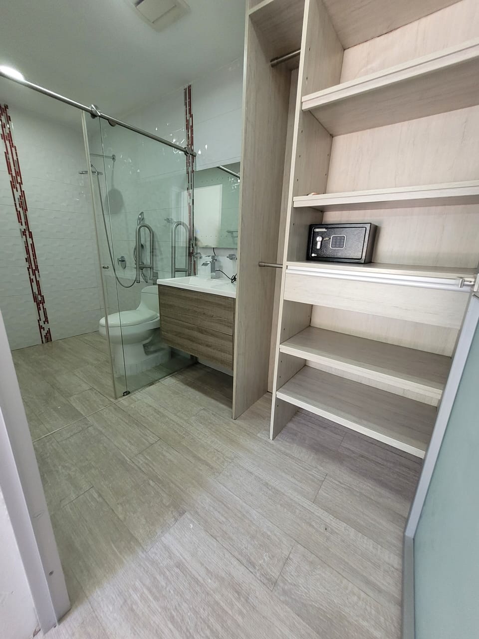 Shower, rainfall showerhead, towels