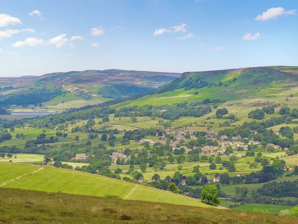 Offerton Edge VIew | Pine Door, Eyam, near Bakewell