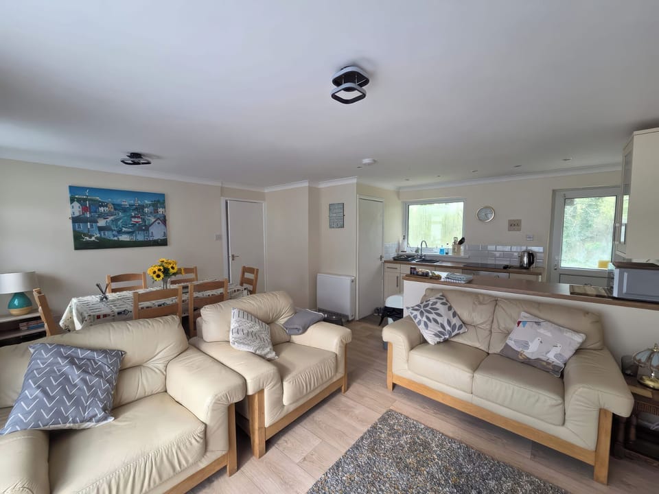 Cottage | Living area