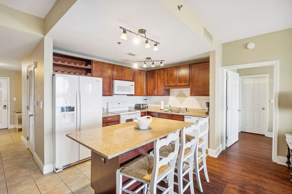 Full Size Kitchen with Island Bar Seating