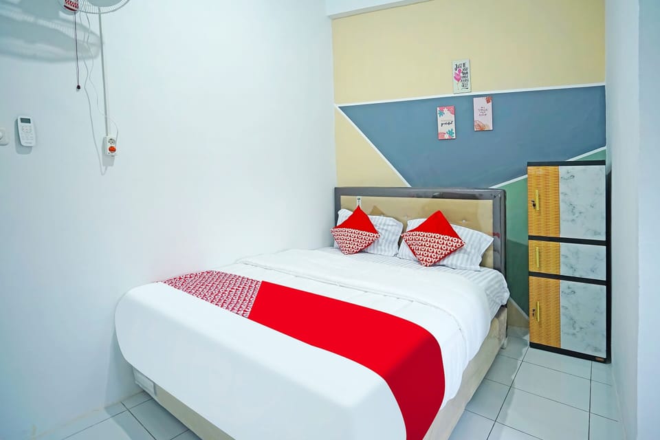 Standard Double Room | Laptop workspace, WiFi (free), bed sheets