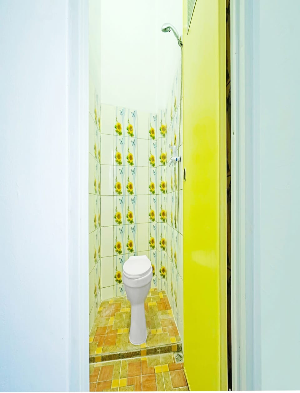 Standard Double Room | Bathroom | Shower, towels, soap
