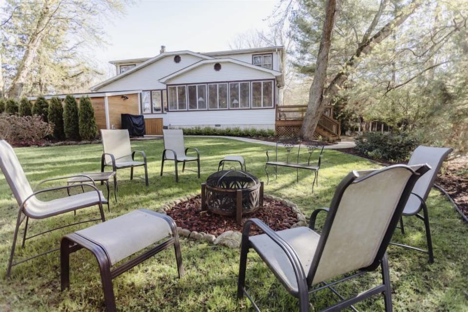 Welcome to Summer Retreat!