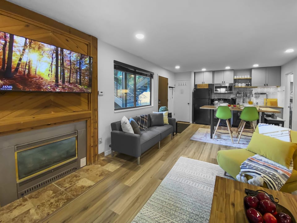 Condo, 1 Bedroom | Interior