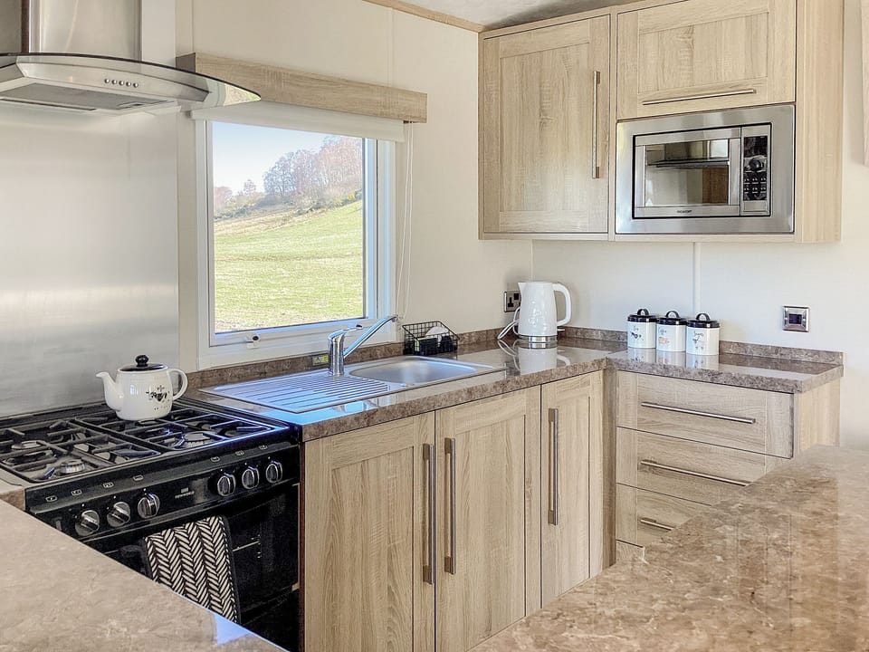 Kitchen | Ballagan Lodge - Ballagan Lodges, Culloden Moor, near Inverness