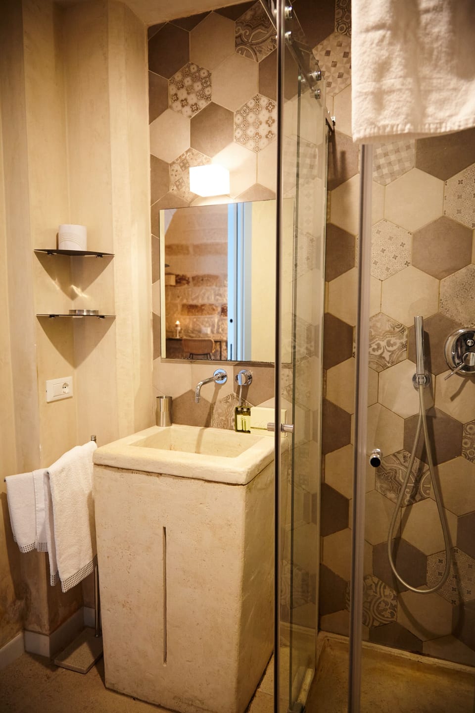 Standard Room | Bathroom
