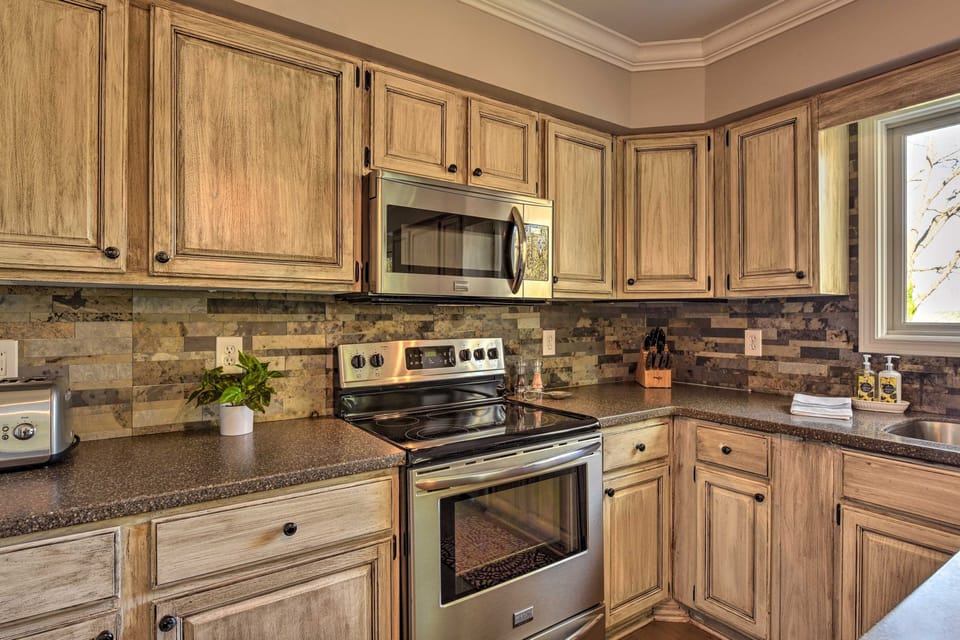 Indoors, Kitchen, Microwave, Oven, Sink