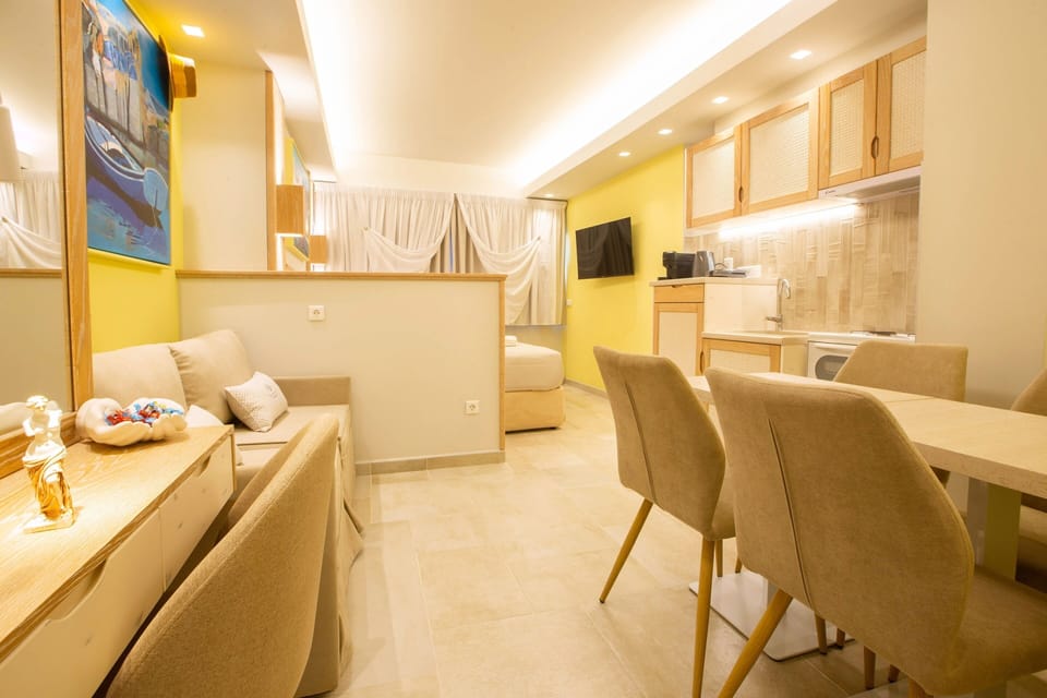 Paros | 1 bedroom, Egyptian cotton sheets, premium bedding, down comforters