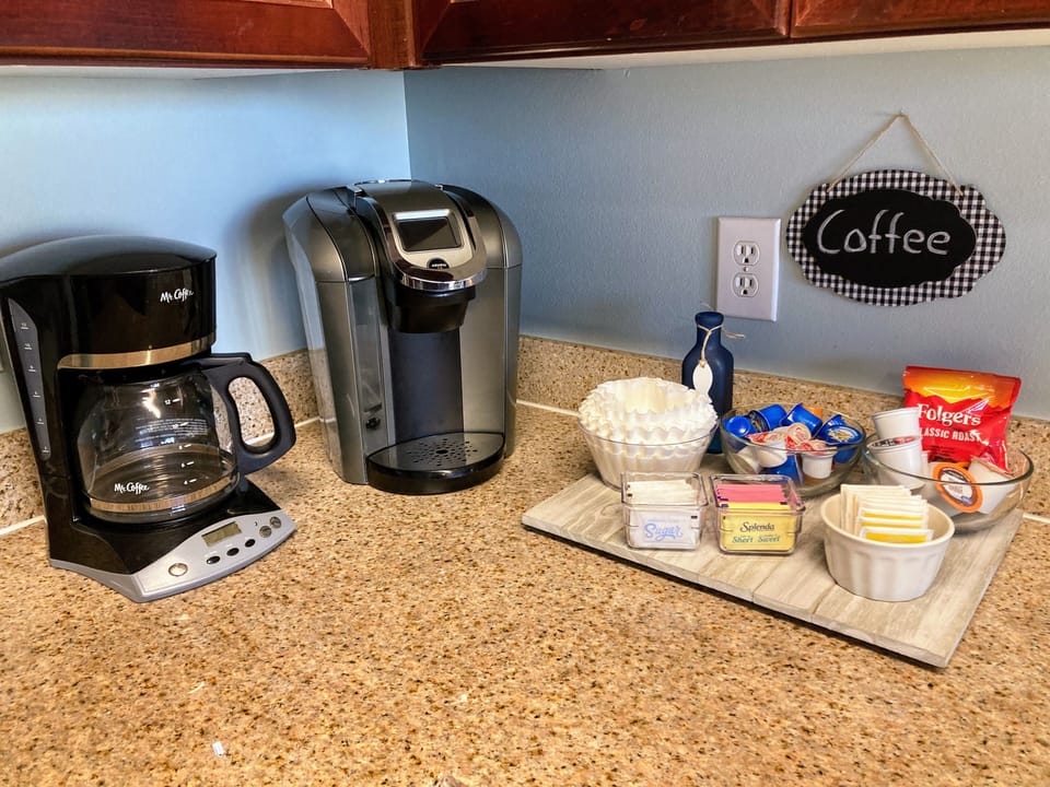 Complimentary coffee and tea starter 