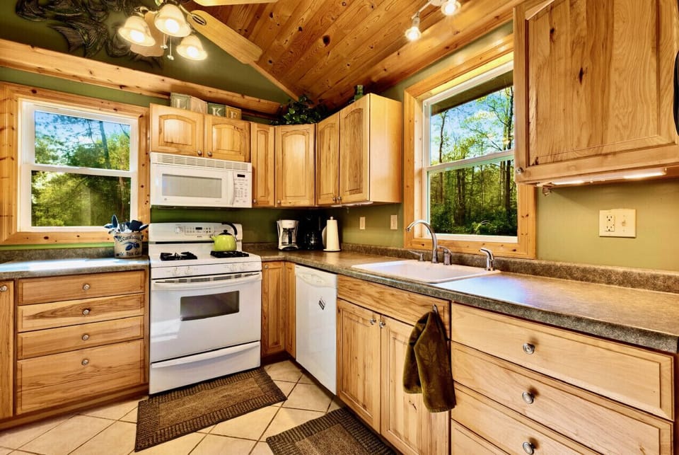 Cabin one kitchen