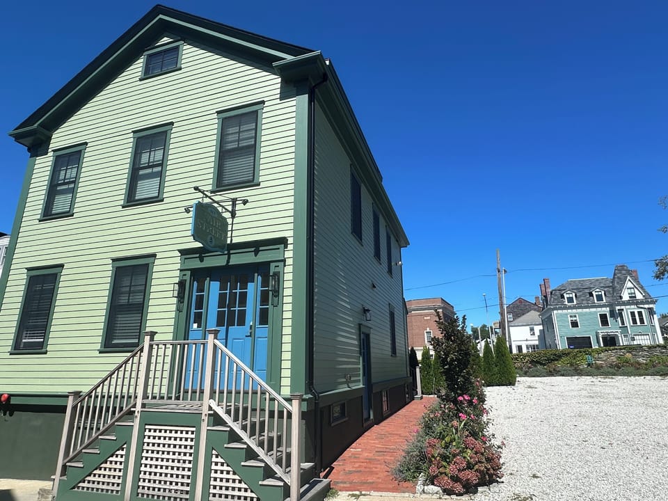 10 Fair St w/ On-site Parking