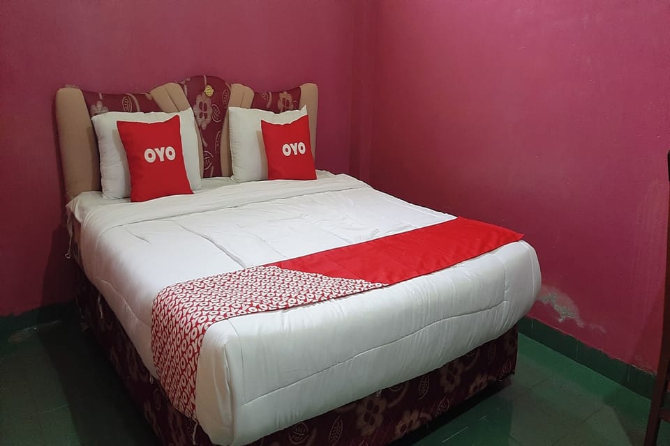 Standard Double Room | WiFi (free), bed sheets