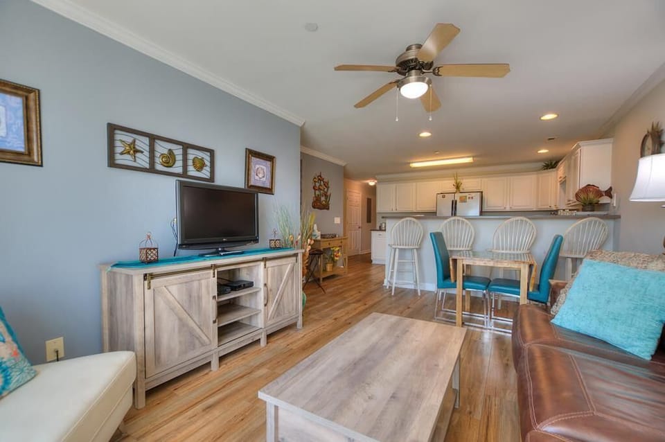 Living Room 
GW 1.2023