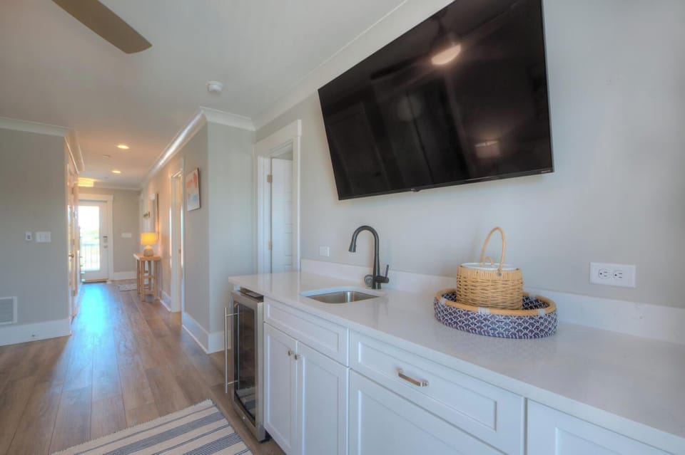 2nd Living Area
