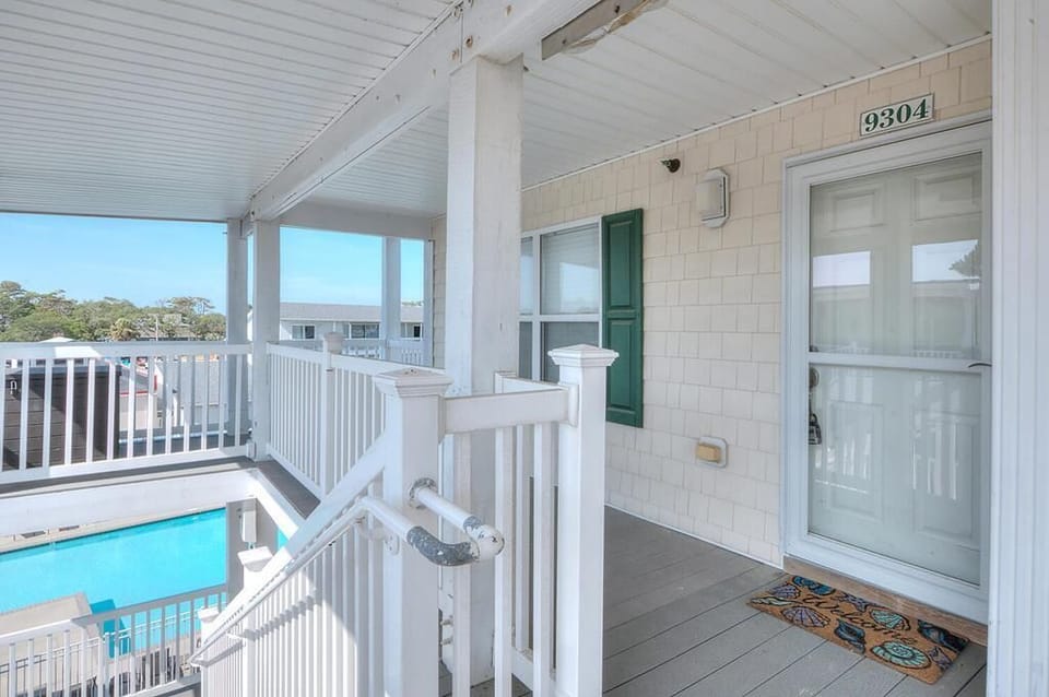 Exterior of Condo
GW 5.20.23