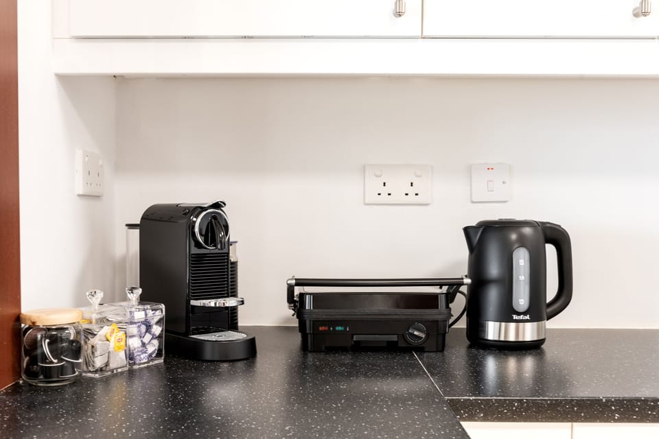 Exclusive Apartment, 3 Bedrooms, Sea View, Beachfront | Private kitchen | Full-size fridge, microwave, oven, stovetop